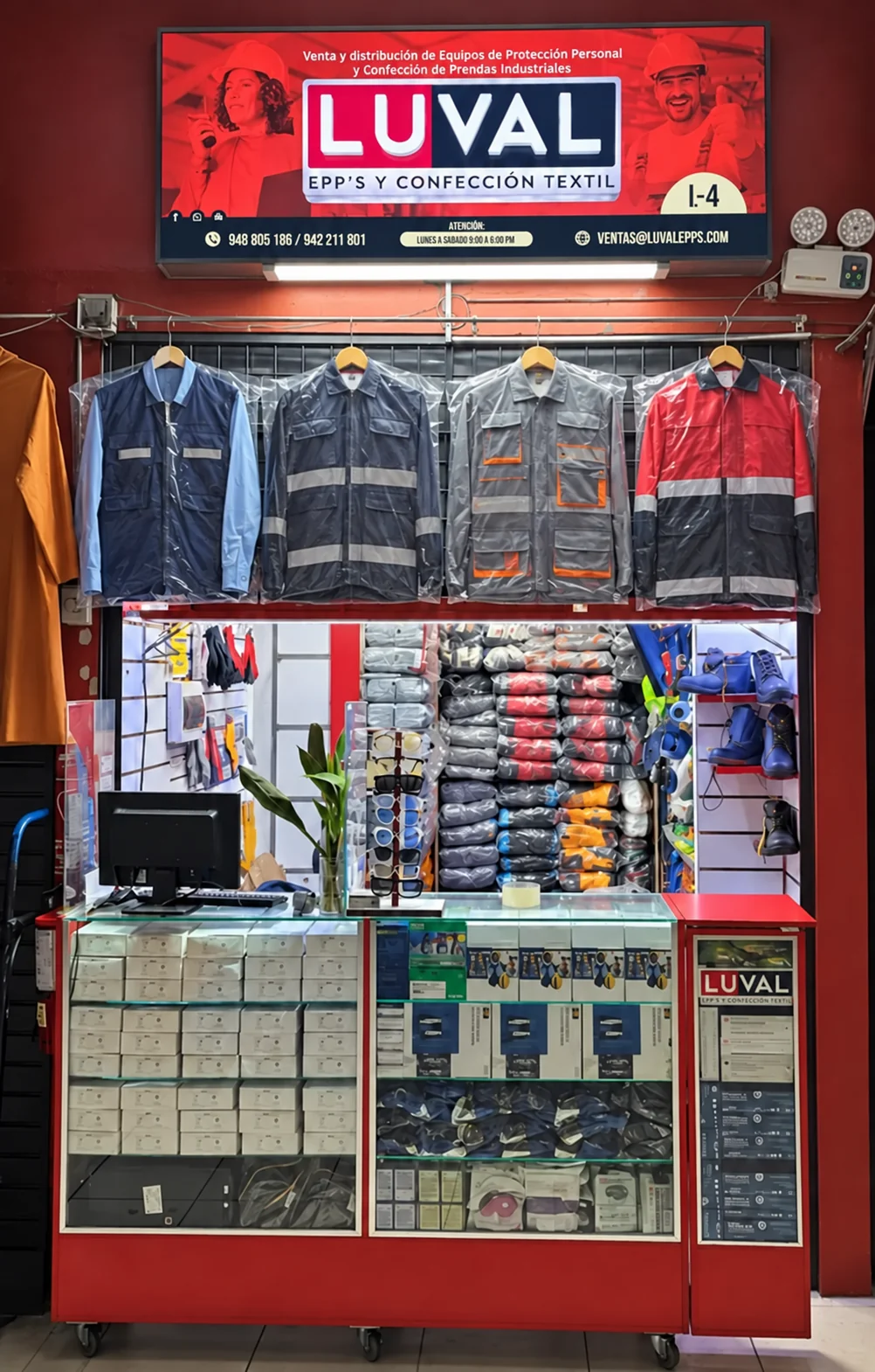 Tienda LUVAL en el centro comercial Acoprom, Av. Argentina 523